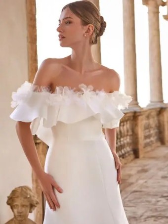 Pronovias ENIO #2 Off White/Nude thumbnail