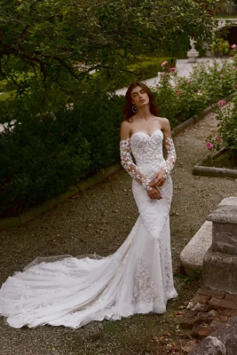 Justin Alexander ISANA #0 default Ivory thumbnail