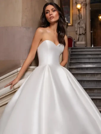 Pronovias CLOSE #0 default Off White thumbnail