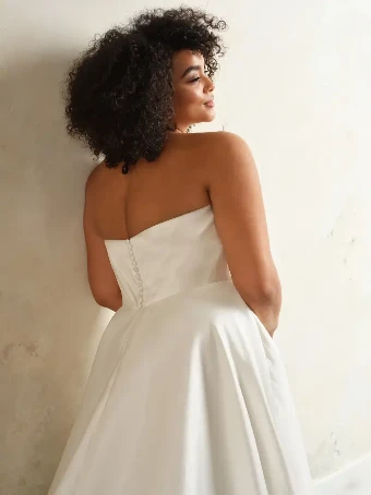 Maggie Sottero AMBER ROSE #2 Ivory (gown with Natural Illusion) thumbnail