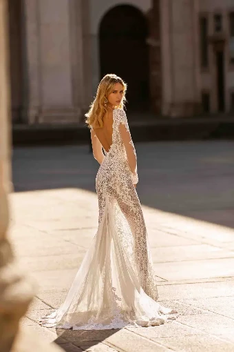 Berta 20-16 #1 Ivory thumbnail