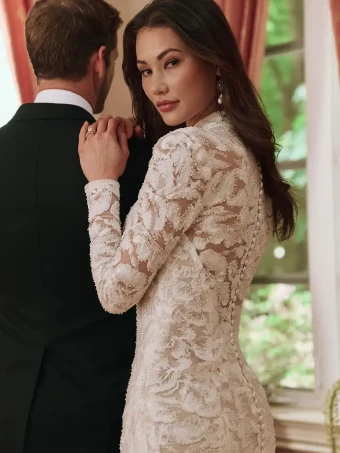 Maggie Sottero HOLLAND #2 Ivory over Soft Nude (gown with Natural Illusion) thumbnail