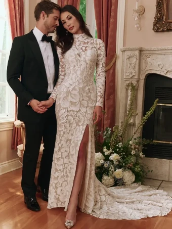 Maggie Sottero HOLLAND #1 Ivory over Soft Nude (gown with Natural Illusion) thumbnail