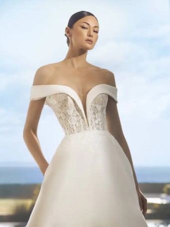 Pronovias ADELE #1 Off White/Nude thumbnail