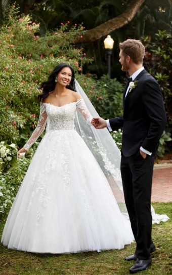 Essense of Australia D3183 #0 default (IV-IV) Ivory Lace and Tulle over Ivory Gown thumbnail