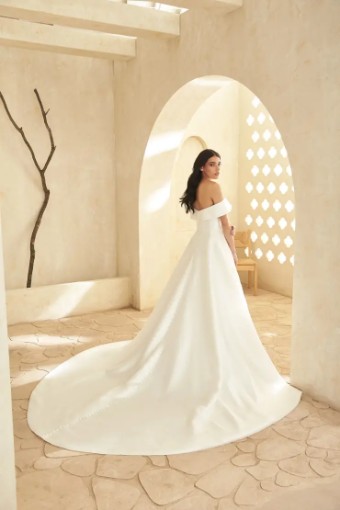 Paloma Blanca 5000 #2 Diamond thumbnail